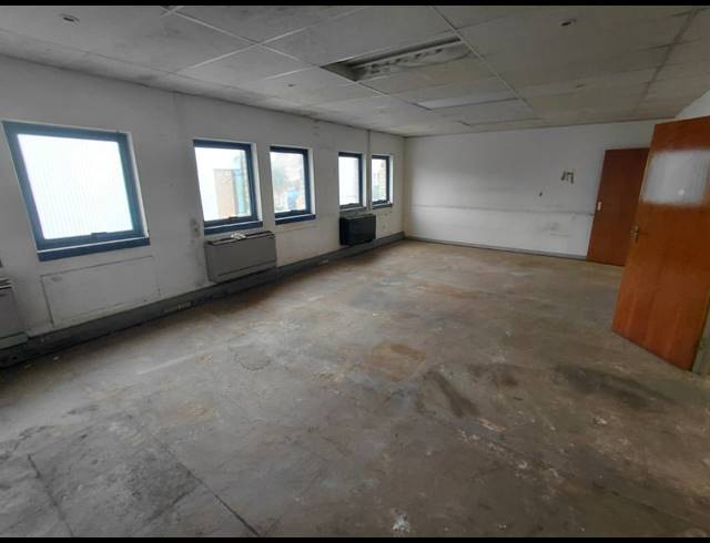 1,841M² OFFICE TO LET IN RANDJESPARK